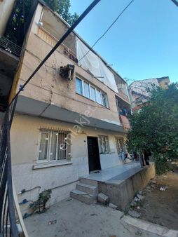 Karabaglar Bozyaka Mahallesi Satılık 3katli Bina