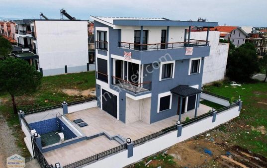 Didim Satılık 4+1 Ayrı Mutfak Sıfır Tam Müstakil Havuzlu Villa