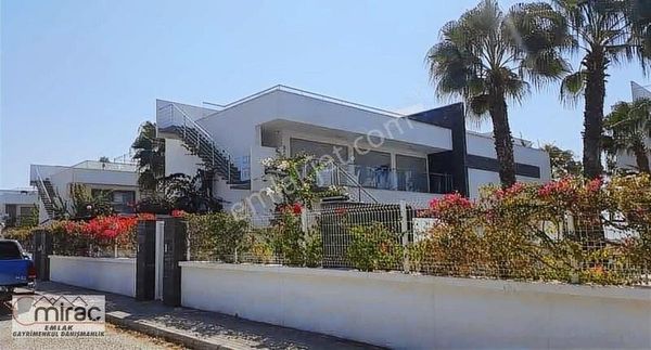 Botam Q Garden Sitesinde Muhteşem Villa