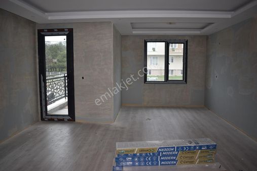 Büyükçekmece Pınartepe Mah De Lüx Merkezi Butik Sitede 3+1 Satılık Daire