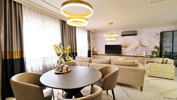 Alanya Mahmutlar Mah.full Eşyalı Satılık 3+1 Villa