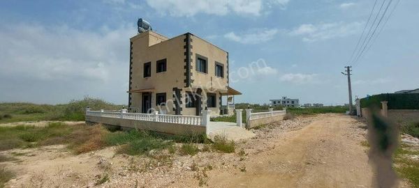 Taşucu Kum Mahallesinde Satılık Müstakil Villa