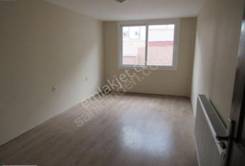 Ege Üniv.hastane Metro Yakini Yatirima Uygun 10 Yasinda 2+1 Daire