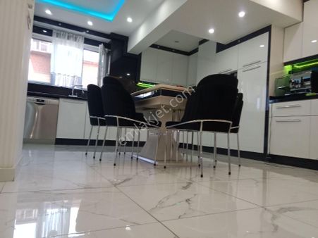 15 Mayıs Mahallesi Nde Satılık Masrafsız 2+1 125 M Daire