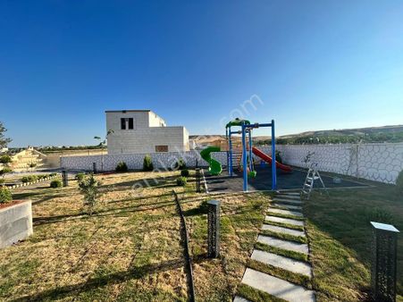 Kılıç Gruop Gayrimenkul Güvencesiyle Mehmet Yılmaz'dan Satılık Villa