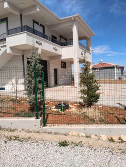 Yücel Emlaktan Satılık İki Katlı Bahçeli Müstakil Ev