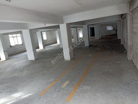 Akboğa İnşaattan Sultançiftliği Mah Kiralık İş Hanı 4 Kat 400 M2