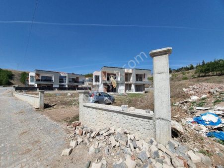 Güvenay - Çorum Binevler Serbest Projeli 6+1 Satılık Villa