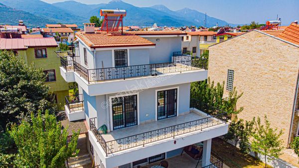 Kuşadası Davutlar Da 5+1 Özel Yapım Müstakil Villa
