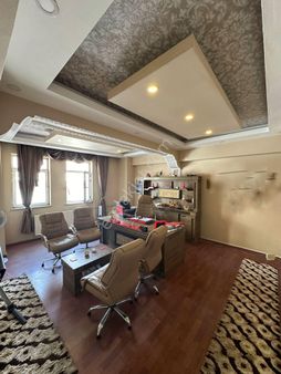 Bahçıvan Mahallesinde Araç Takaslı Satılık Ofis