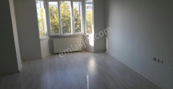 Balıkesir/edremit'te Park Karşısı Çevre Yolu Ve Finansbank 100m 4.kat 135m2 3x1 Jeotermal,asansörlü