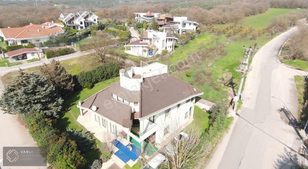 Mudanya Bademli Müstakil 5 + 1 Villa 834 M² Arsa