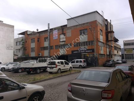 Karabağlar Aşık Veyselde 4 Katlı 430 M2 Taban Komple Bina Satılık