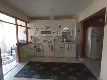 Kurudere Cad Geniş 1+1 Esyalı 90 M Daire