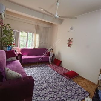 Sakarya M.h. Park Adana Yanı E-5'e Esas 01 Yakın Güney Kuzey Cepheli Bahçeli Komple Satılık