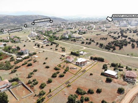 Antalya Elmalı Adliye Ve Cezaevi Lojmanlarına Yakın Lokasyonda 5 Kata İmarlı 690m2 Satılık Arsa