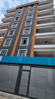 Özgür Emlaktan Şanlıurfa Karaköprüde Satılık 4 Odalı Daire