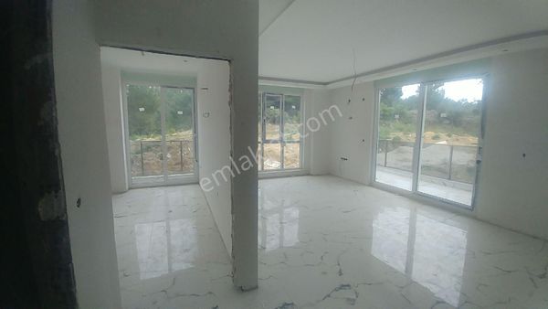 Takaslı,alanya Avsallar Mah.hokey Sahası Civarı,satılık Daire