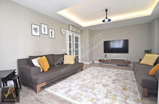 Konyaaltı Uncalı'da Satılık 5+1 Dubleks Daire