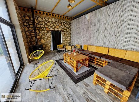 Altın Emlak'tan Taş Yapım Muhteşem Tasarım Bir Bağ Evi