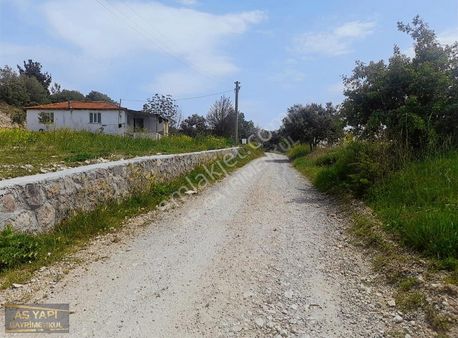 Manisa Yunusemre Muradiye Üçpınar Mah 2100 M2 İçinde 3+1 Ev