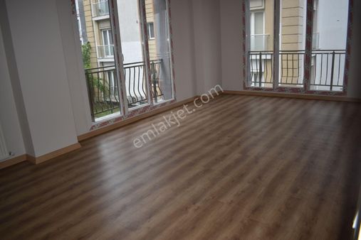 Büyükçekmece Mimaroba Mah De Ultra Lüks Sitede Geniş Sıfır 2+1 Satılık Daire