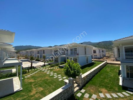 Kuşadası Davutlarda 3+1 Satılık Villa