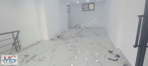 M.a.y Group'tan Köşeli Camii Yakını Sıfır 100m2 Depolu Dükkan
