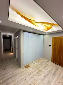 Selimbey Mahallesinde Site İçi Satılık Lüks 4+1 Daire