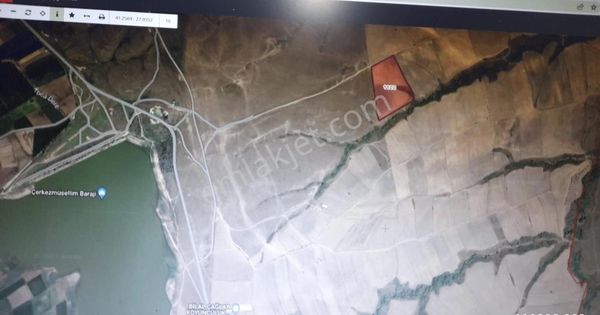 Satılık Tarla Denız Gayrimenkul Den 30,000 M2 Baraj Yanın Da