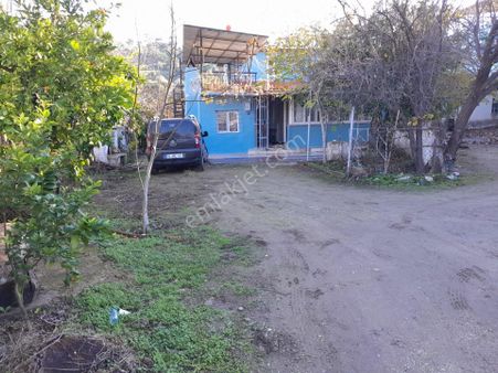 Tire Tuğra Emlak Güvencesiyle Satılık Müstakil Köy Evi