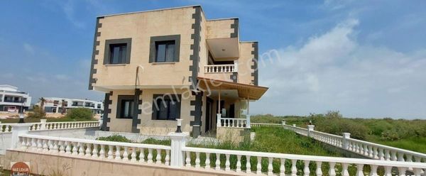Taşucu Kum Mahallesinde Satılık Müstakil Villa