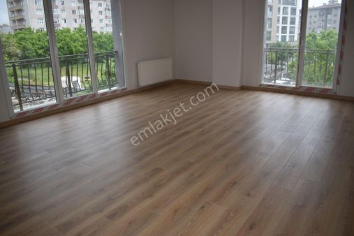 Büyükçekmece Mimaroba Mah De Ultra Lüks Sitede Geniş Sıfır 3+1 Satılık Daire