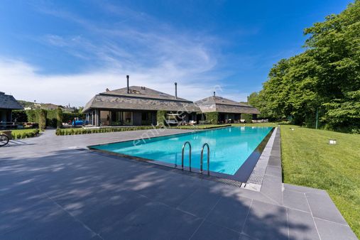 Kendo Kemer Evlerinde Havuz Ve Orman Manzaralı Satılık Villa