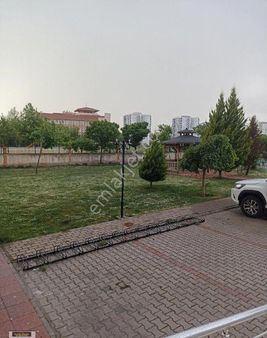 Demir Emlâk Ofisinden Lüks Satılık Daire