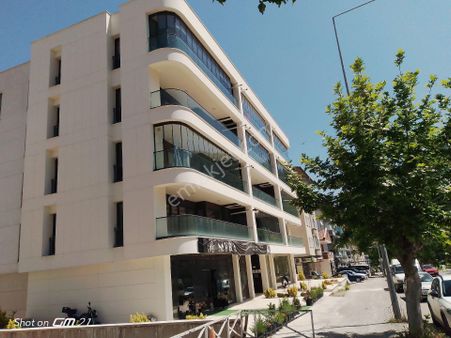 Amasya Merkez Tıp Fakültesi Dekanlık Karşısında Satılık 3+1