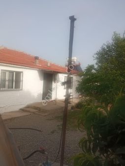 İzmir Torbalı Gold Emlaktan Yakapınarda Satılık Mustakil Ev