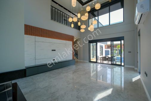 Belek'te Harika Konumda Ultra Lüks Villa