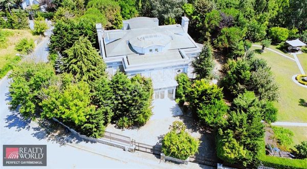 *rw Perfect*zekeriyaköy De 8+3 Odalı Satılık Müstakil Konak