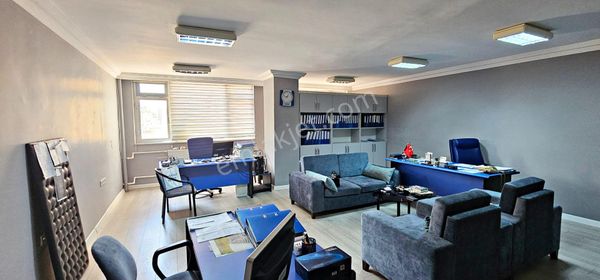 İzmit Fethiye Cd.belediye İş Hanı Eşyalı 45 M2 Satılık Ofis/büro