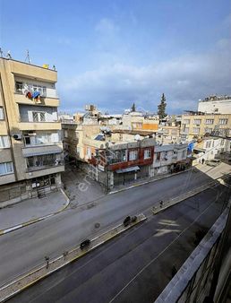 Çözüm Gayrimenkul'dan Şehir Merkezinde Doğalgazlı Bakımlı Ev