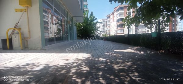 Uygun Atakum Mevlana Mah. İçi Yapılı 100 M² Kapalı 247 M² Açık Kafe Dükkan Mağaza Olur İş Yeri