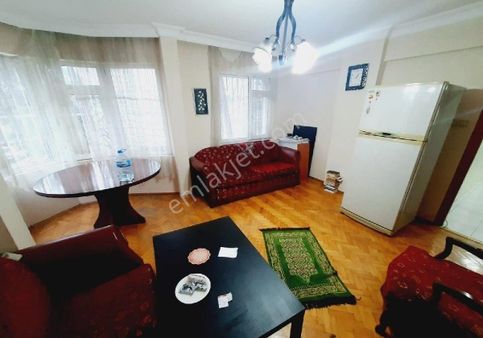 Ambarlıda Güzel Konumda Köşe Başı Satılık 2+1 Birinci Kat Daire Kod:262