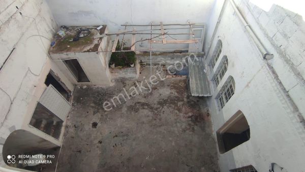 Yeşilay Gayrimenkulden Satılık Avlulu Kargir Ev