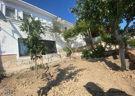 Muğla/milas/ Güllük Semiramis Plajına Yürüme Mesafesinde Satılık 2+1 Mustakil Dublex