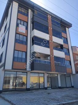 Nasreddin Emlak Tan Yeni Hastane Yolunda Satılık Dükkanlar