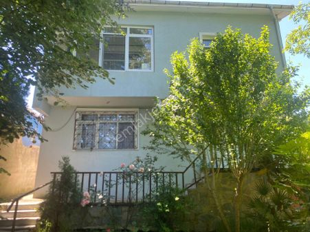 Sarıyer Acarlarda Satılık Müstakil 600mk İçinde Satılık Bina