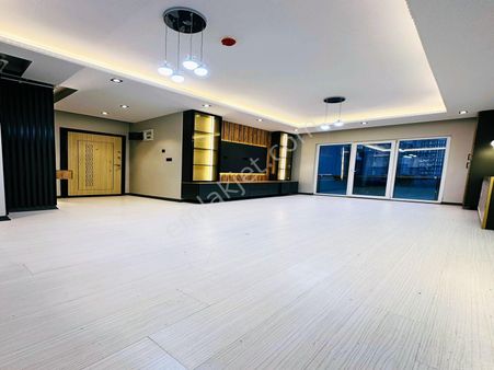 Ercin Yapı'dan Oturuma Hazır Lüx Site İçinde Full Aktiviteli Kira Getirisi Yüksek Lüx Daire!!