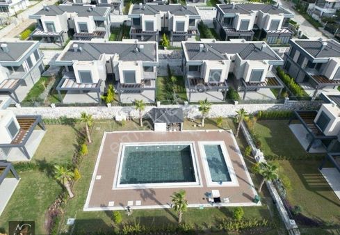 7/24 Guvenlık-havuz-bahçe-otopark-yerden Isıtma-ultra Lüx-akıllı Ev-fırsat Villalar