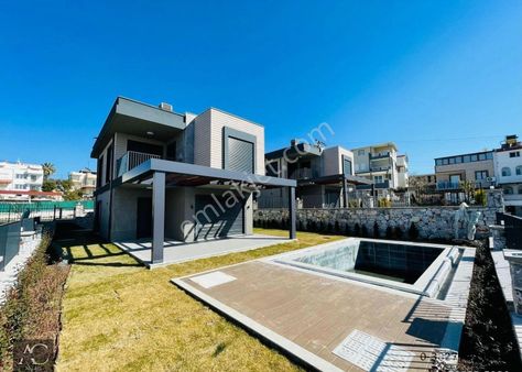 7/24 Guvenlık-özel Havuz/otopark-yerden Isıtma-bahçe-ultra Lüx-akıllı Ev-müstakil